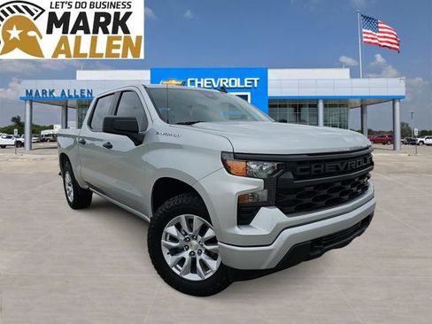 Used 2022 Chevrolet Silverado 1500 Custom AWD/4WD image 1