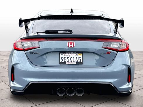 Used 2023 Honda Civic Type R image 8
