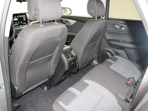 Used 2025 Chevrolet Blazer LT image 24