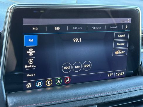Used 2021 Chevrolet Tahoe RST w/ Luxury Package AWD/4WD image 20