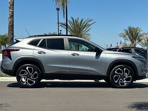 New 2026 Chevrolet Trax RS w/ Driver Confidence Package FWD image 3