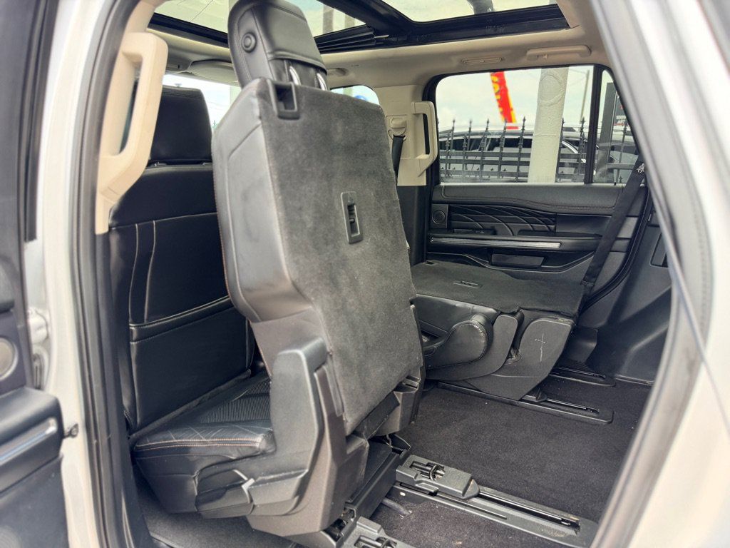 Used 2019 Ford Expedition Platinum AWD/4WD image 24