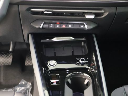 New 2026 Audi Q3 quattro 2.0T AWD/4WD image 20