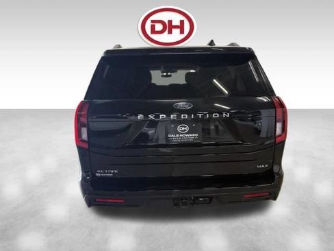 Used 2025 Ford Expedition Max Active AWD/4WD image 11