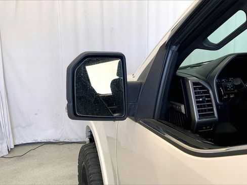 Used 2018 Ford F150 Platinum w/ Equipment Group 701A Luxury image 10