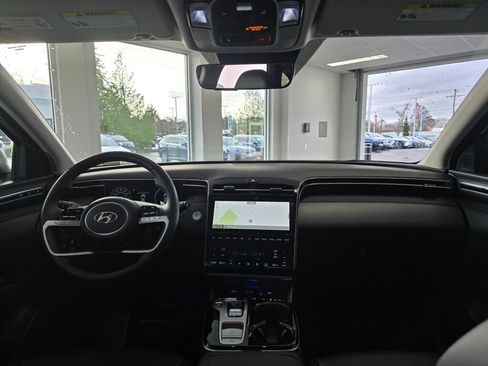 Used 2024 Hyundai Tucson Limited image 25