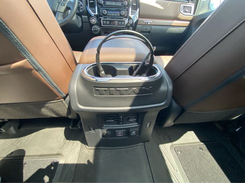 Used 2024 Nissan Titan Platinum Reserve w/ Moonroof Package AWD/4WD image 16