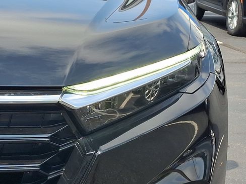 Used 2024 Honda CR-V EX-L image 9