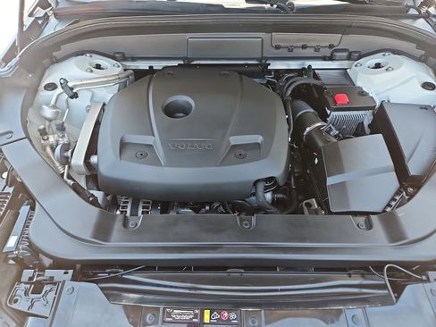 Used 2020 Volvo XC60 T5 Inscription w/ Protection Package Premier image 22