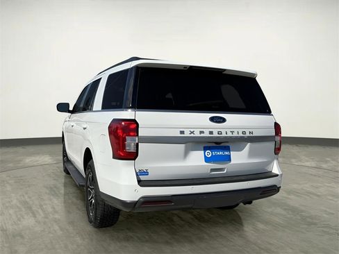 Certified 2024 Ford Expedition XLT image 6
