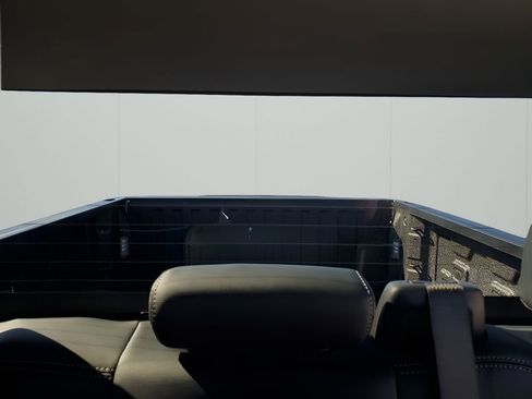 Used 2026 GMC Sierra 1500 Elevation image 25