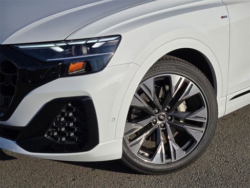 New 2026 Audi Q8 Premium Plus image 9