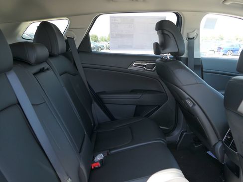 New 2026 Kia Sportage EX w/ EX Panorama Roof Package FWD image 25