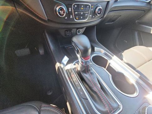 Used 2023 Chevrolet Traverse RS image 15