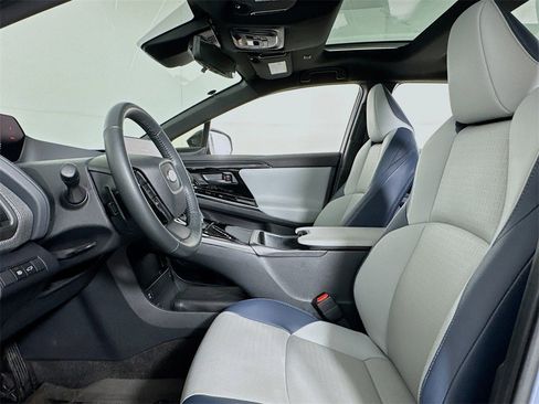 Used 2023 Subaru Solterra AWD image 11