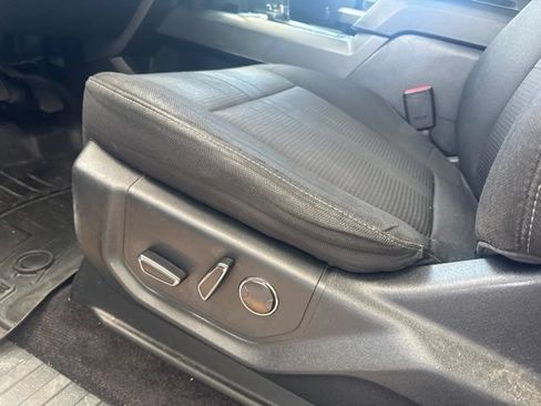 Used 2015 Ford F150 XLT w/ Equipment Group 302A Luxury AWD/4WD image 19