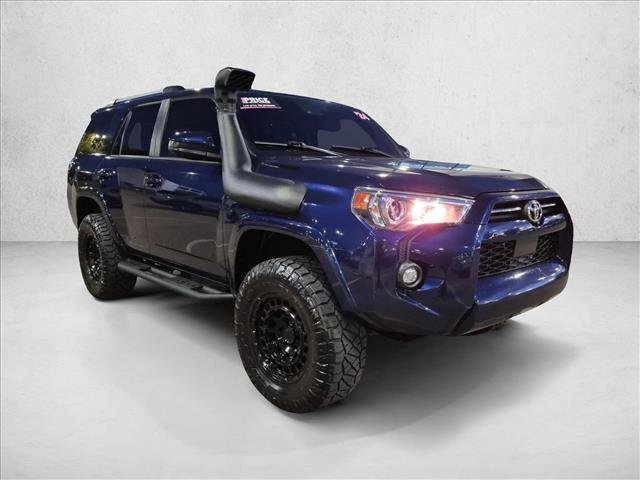 Used 2024 Toyota 4Runner SR5 AWD/4WD image 3