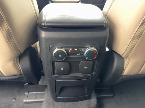 Used 2022 Ford Explorer XLT w/ Equipment Group 202A RWD image 36
