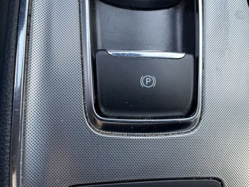 Used 2022 Ford Edge Titanium image 46