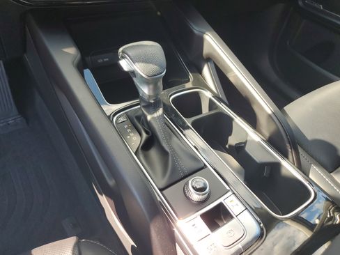 Used 2024 Kia Telluride LX image 24