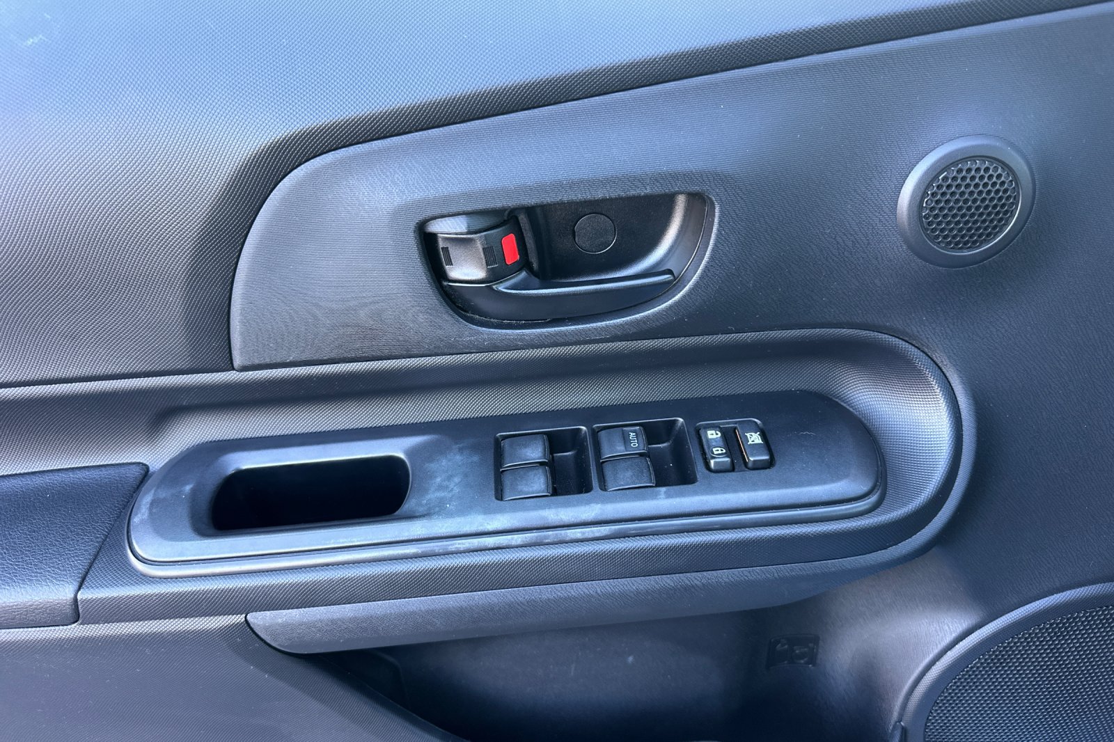 Used 2016 Toyota Prius C One FWD image 12