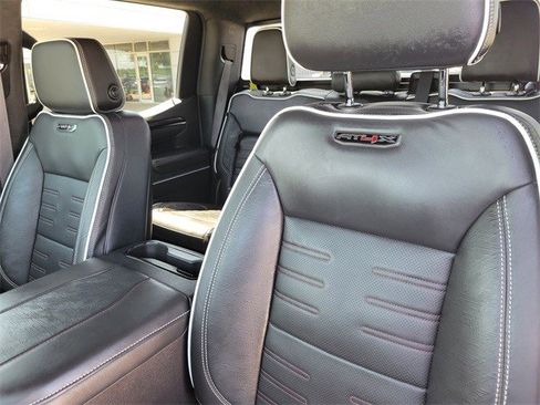 Used 2024 GMC Sierra 1500 AT4X image 15