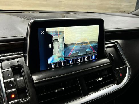 Used 2024 Chevrolet Tahoe Premier AWD/4WD image 10