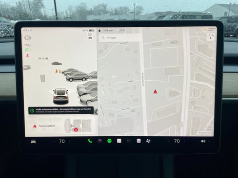 Used 2022 Tesla Model Y Long Range image 27