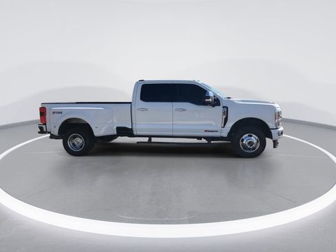Used 2024 Ford F350 Limited w/ FX4 Off-Road Package image 9