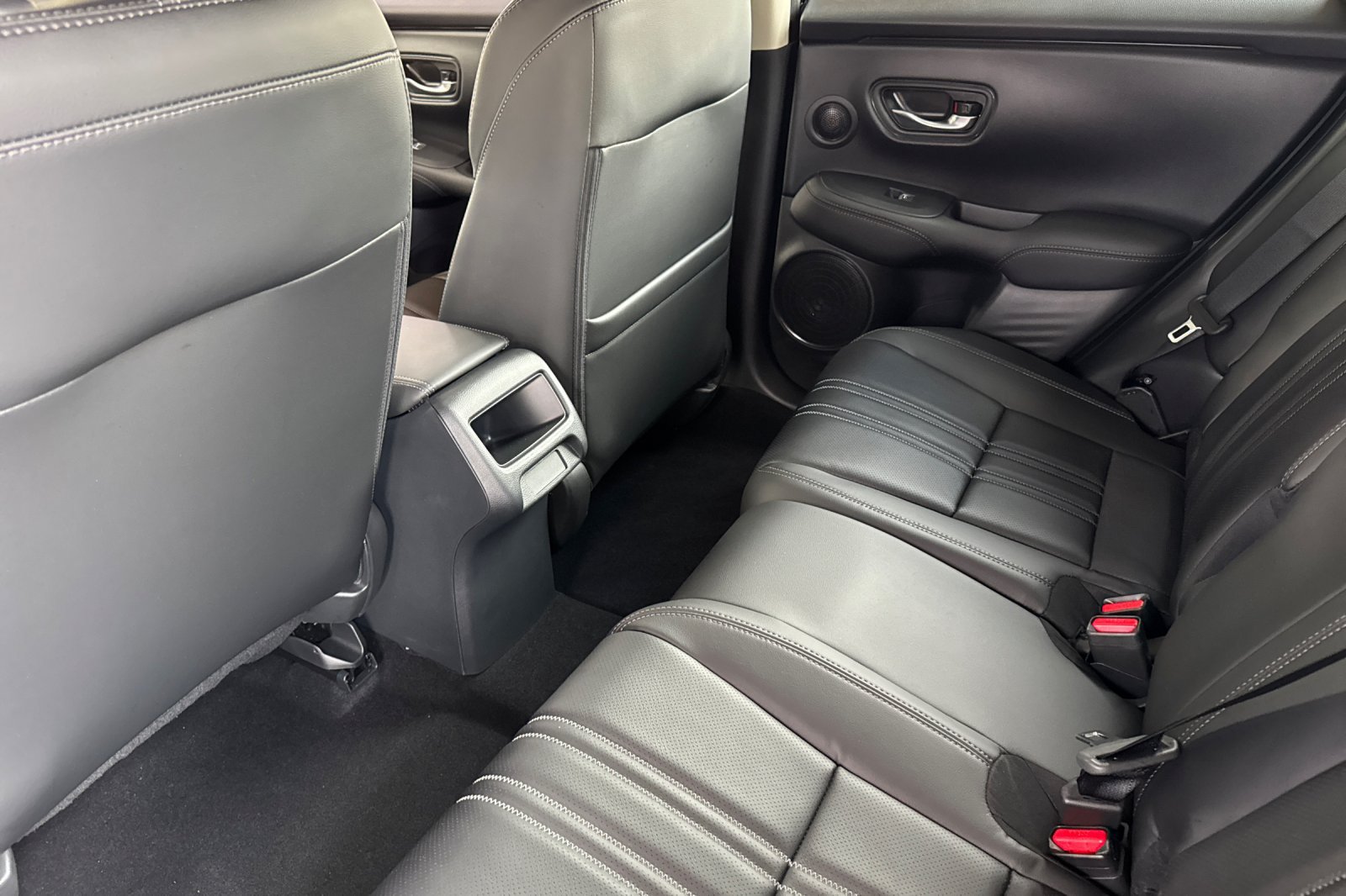 New 2027 Honda HR-V EX-L image 12