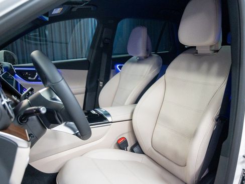 New 2026 Mercedes-Benz GLC 300 image 11