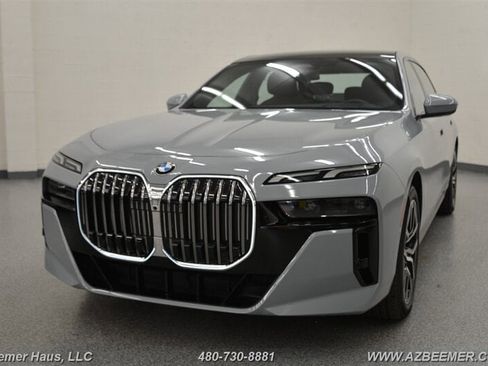 Used 2023 BMW 760i xDrive w/ Parking Assistance Package image 1
