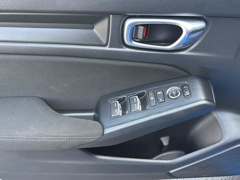 Used 2022 Honda Civic Sport image 4