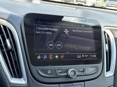 Used 2024 Chevrolet Malibu LT FWD image 29