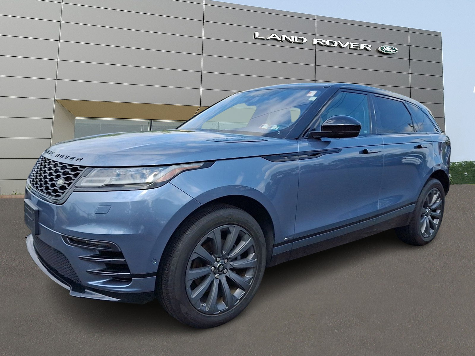 Used 2019 Land Rover Range Rover Velar R-Dynamic SE AWD/4WD image 1