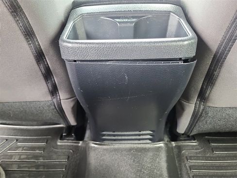 Used 2019 Toyota Tacoma TRD Sport image 30