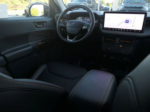 Used 2025 Ford Maverick Tremor image 24