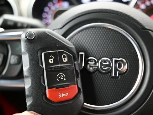 Used 2019 Jeep Wrangler Unlimited Rubicon AWD/4WD image 45