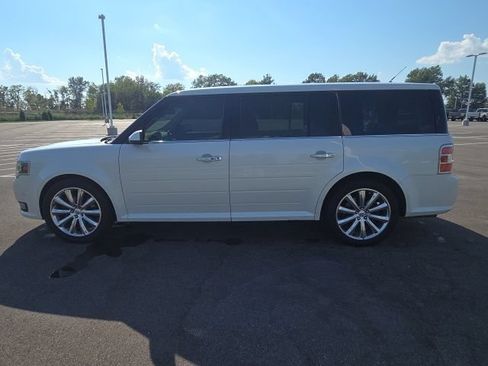 Used 2013 Ford Flex Limited FWD image 15