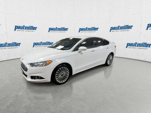 Used 2016 Ford Fusion Titanium FWD image 5