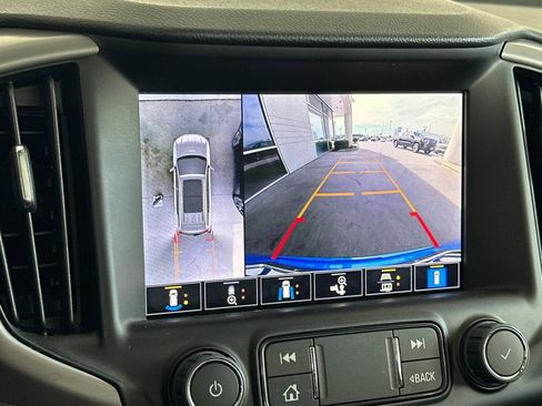 Used 2024 GMC Terrain AT4 w/ Tech Package image 19