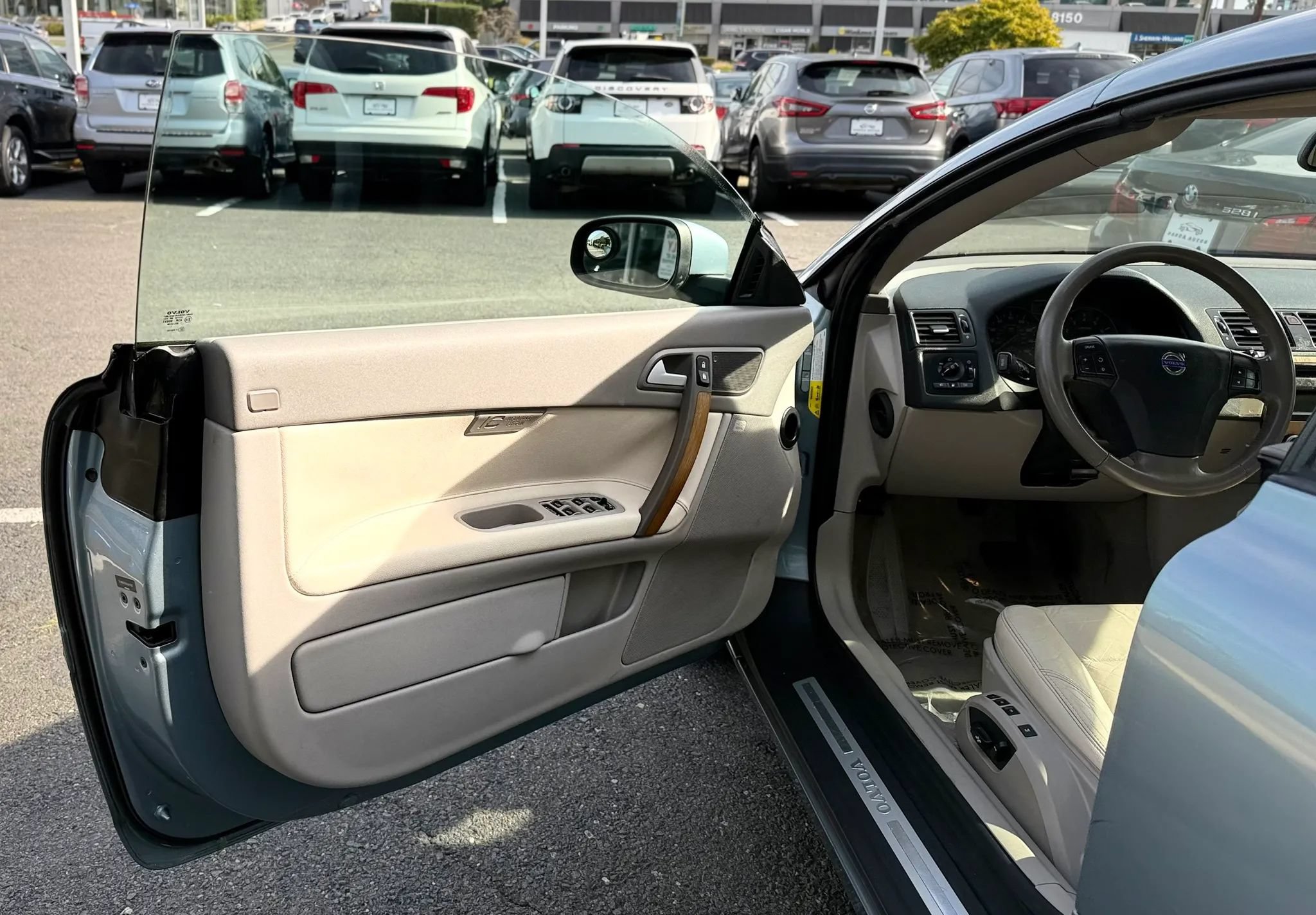 Used 2008 Volvo C70 T5 FWD image 17