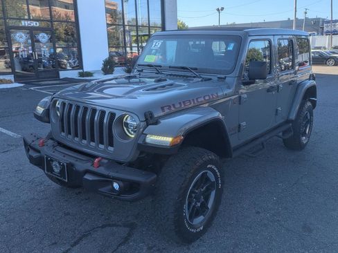 Used 2019 Jeep Wrangler Unlimited Rubicon AWD/4WD image 2