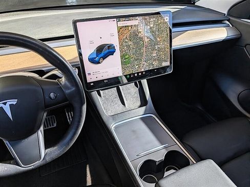 Used 2021 Tesla Model Y Long Range AWD/4WD image 16