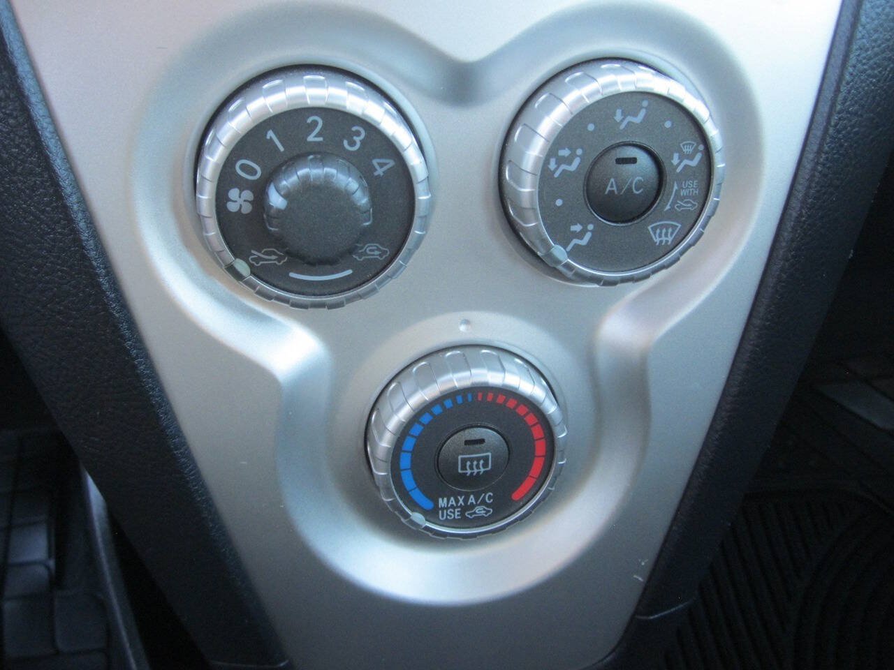 Used 2007 Toyota Yaris S FWD image 21