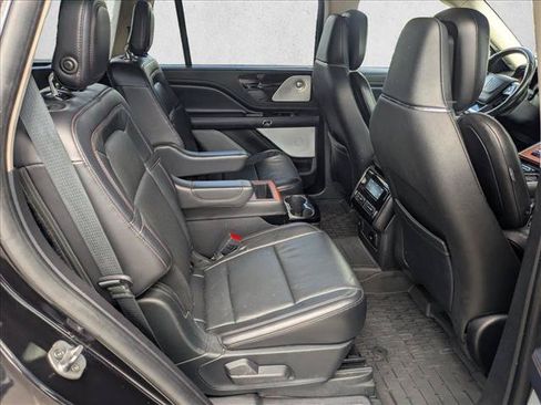 Used 2020 Lincoln Aviator Reserve w/ Equipment Group 202A AWD/4WD image 18