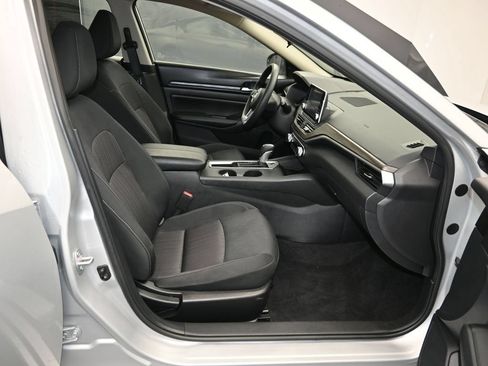 Certified 2025 Nissan Altima 2.5 SV FWD image 26