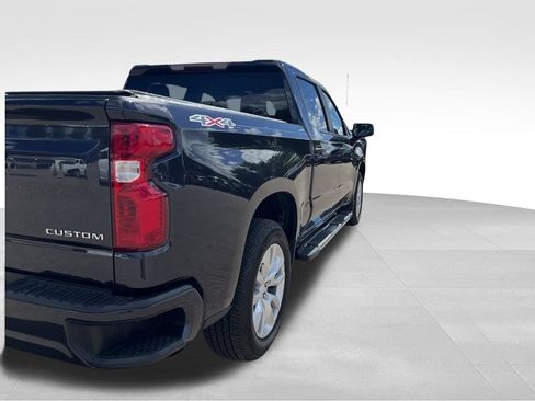 Used 2023 Chevrolet Silverado 1500 Custom AWD/4WD image 5