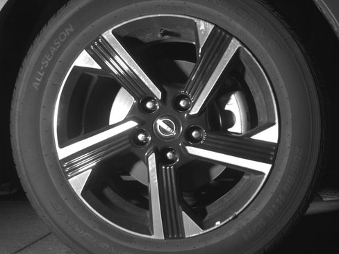 Used 2025 Nissan Sentra SV FWD image 16