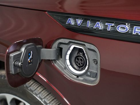 Used 2022 Lincoln Aviator Grand Touring w/ Equipment Group 301A image 6